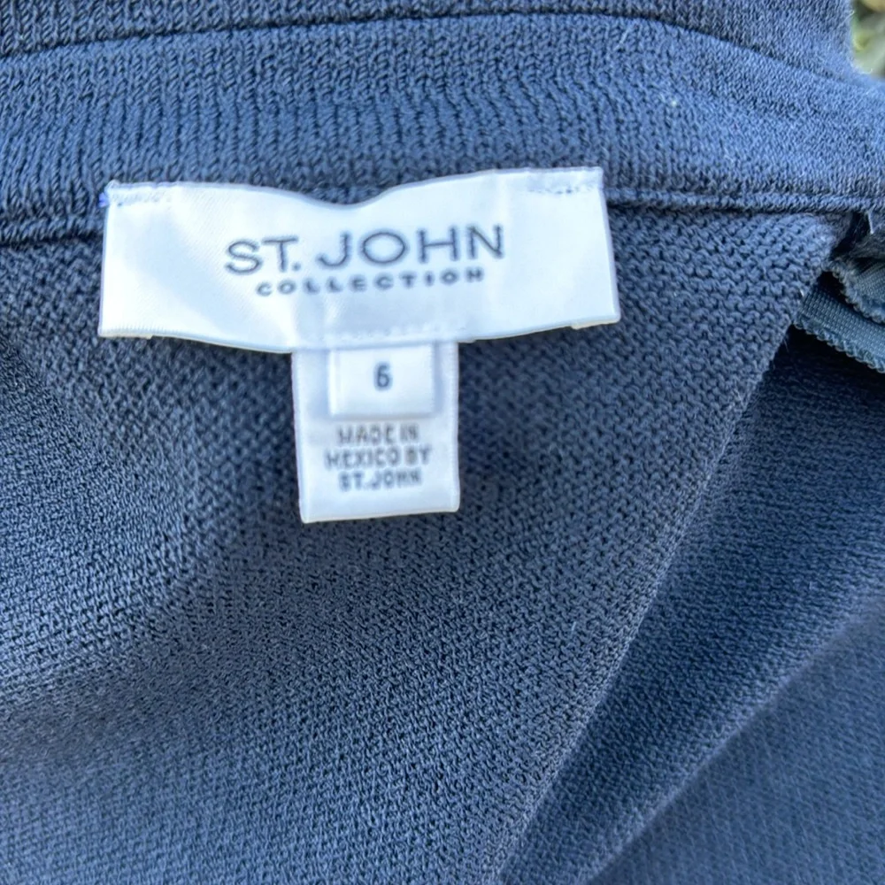 St. John Black Blazer - Picture 7 of 12